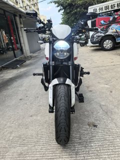 Triumph Trident 660 - фото 2