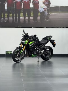 Kawasaki Z900 950 cc - фото 3