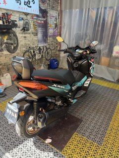 Yamaha XMAX 300 cc - фото 5