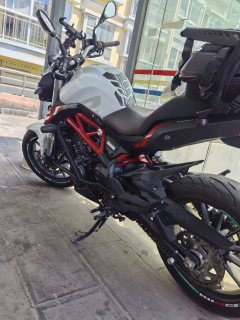 Benelli TNT 300 / BN 302S - фото 1