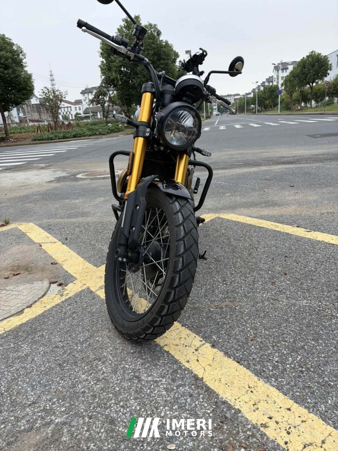Triumph Scrambler 900 - мотоцикл из Китая