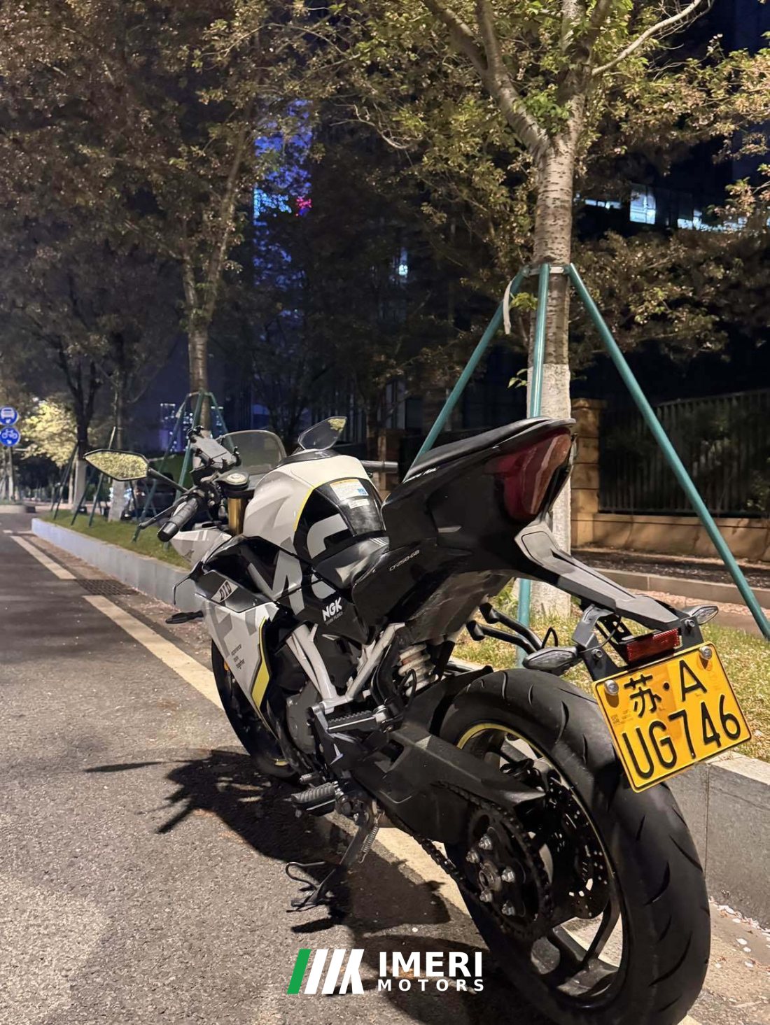 CFMOTO 250SR - мотоцикл из Китая