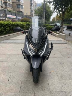 KYMCO AK550 - фото 2