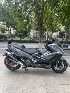 KYMCO AK550 - фото 7