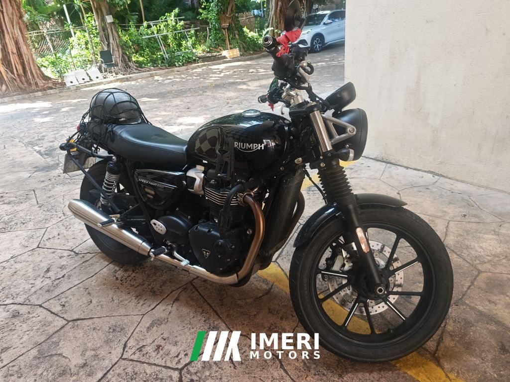 Triumph Street Twin 900 cc - мотоцикл из Китая