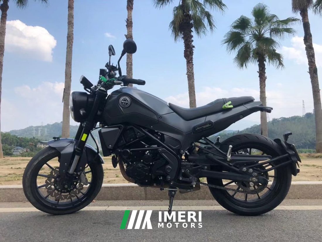 Benelli Leoncino 250 - мотоцикл из Китая
