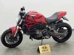Ducati Monster 821 - фото 1