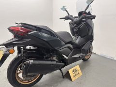 Yamaha XMAX 300 cc - фото 3