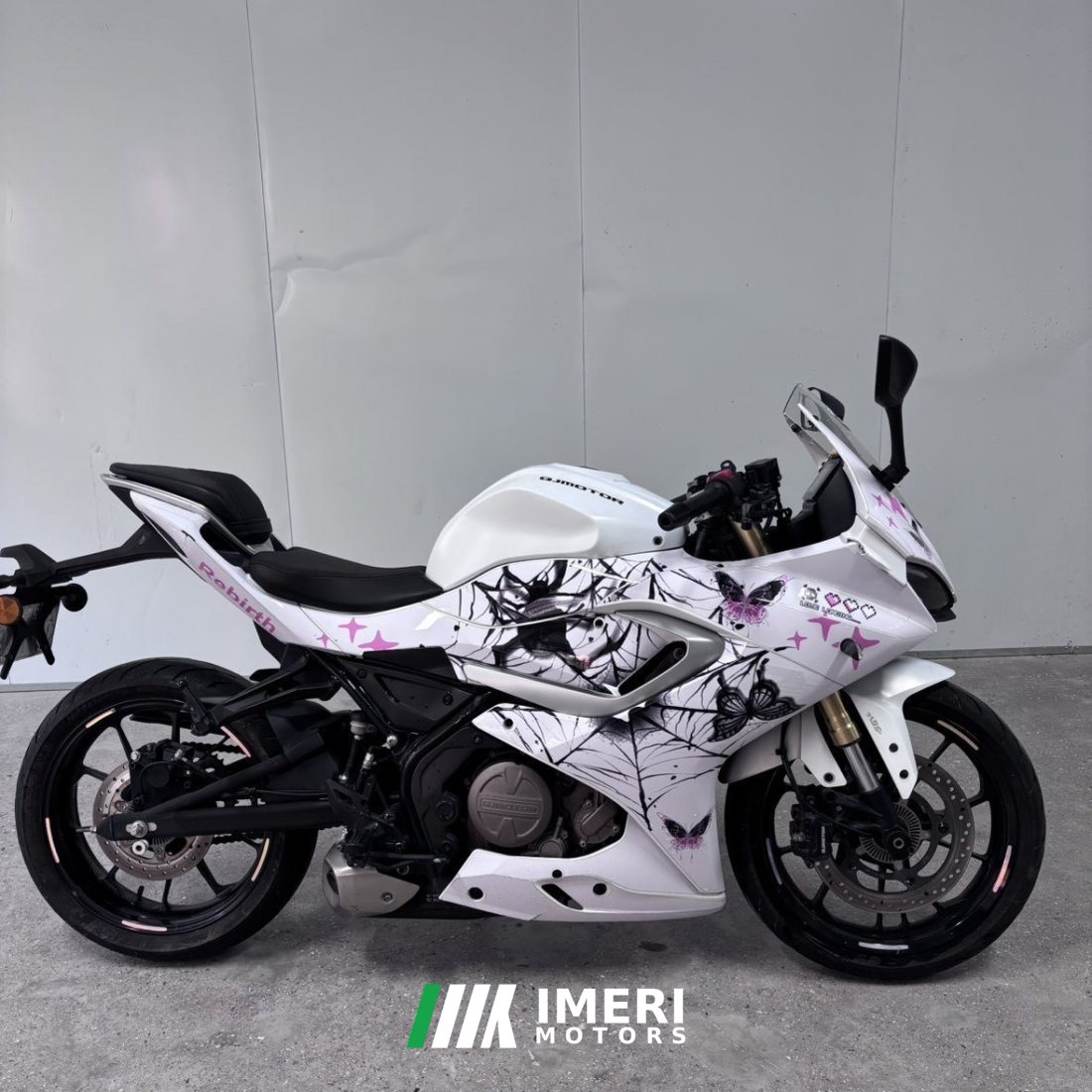 QJMOTOR SRK 250 - мотоцикл из Китая