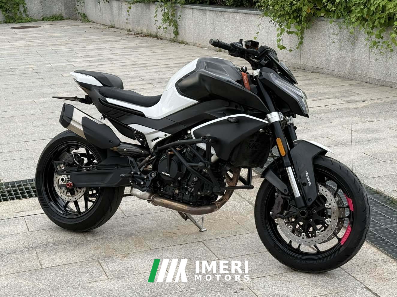 2023 CFMOTO 800NK