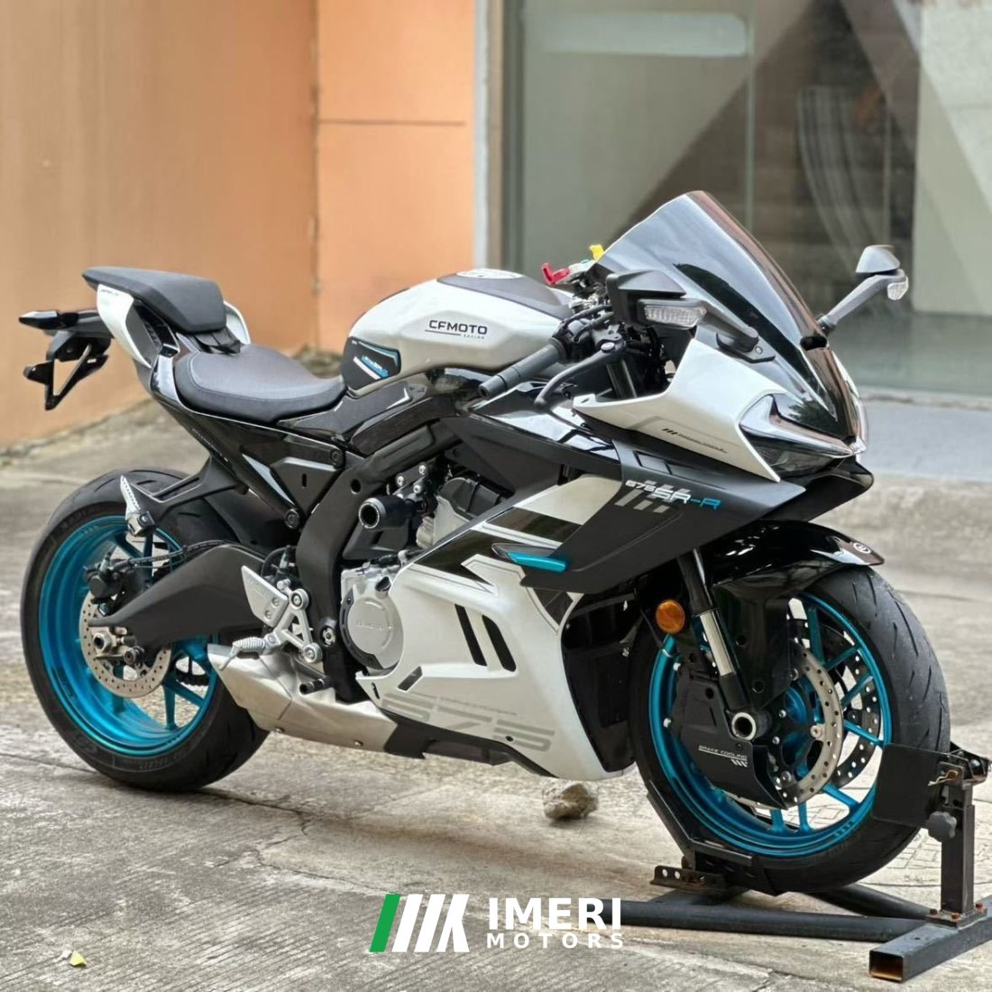 CFMOTO 675SR-R - мотоцикл из Китая