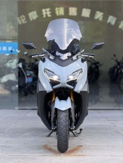 Yamaha TMAX 560 cc - фото 2