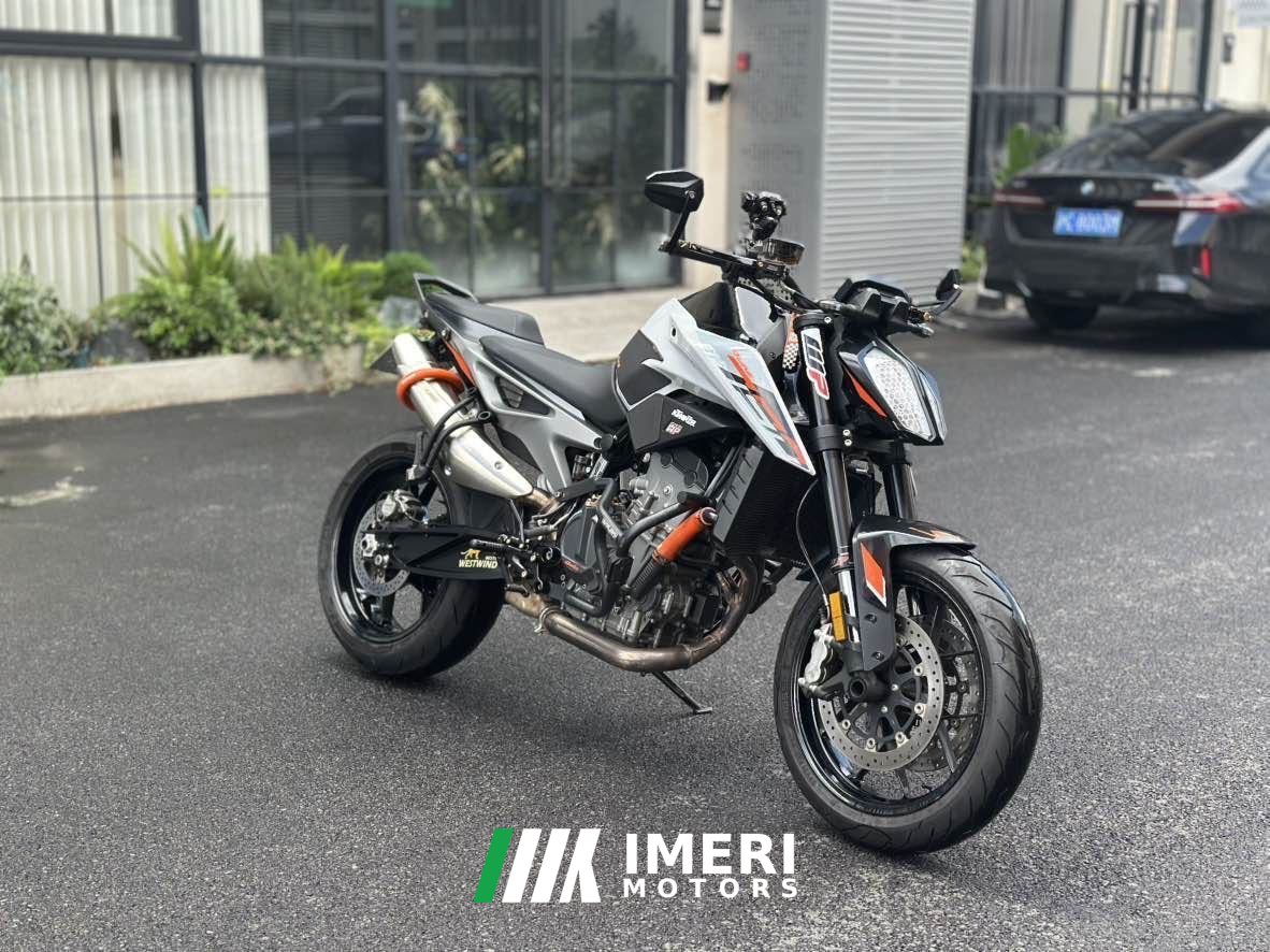 2022 KTMR2R 790 Duke 800 cc