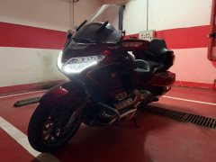 Honda Gold Wing GL1800 - фото 1