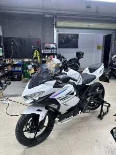 Kawasaki Ninja 400 - фото 1