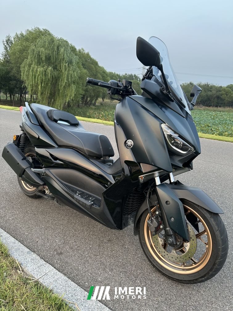 Yamaha XMAX 300 cc - мотоцикл из Китая