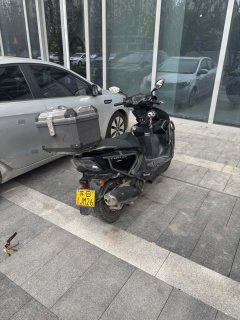 QJMOTOR Hong 125 - фото 1
