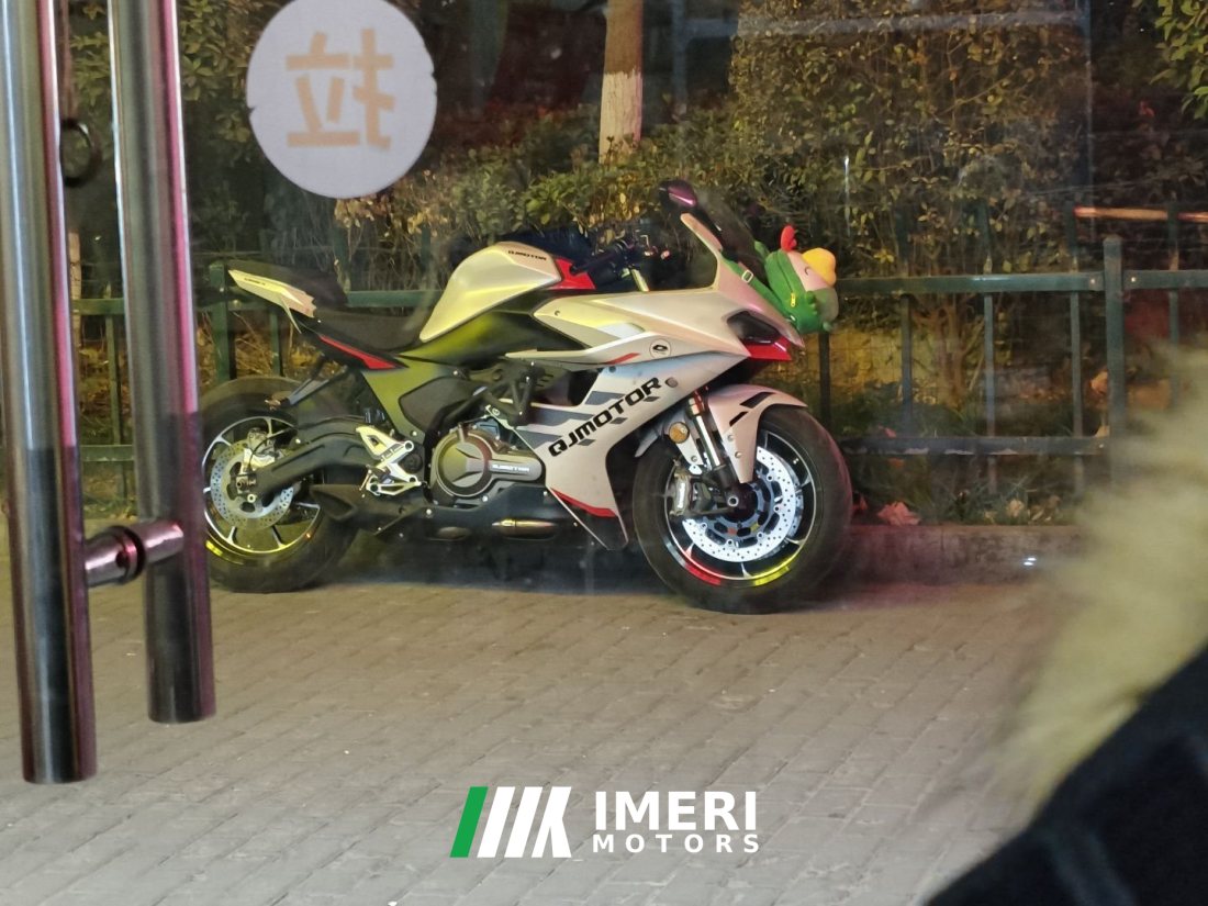 QJMOTOR Roewe i5 550 / Sai 550 *(Context-dependent, usually referring to the motorcycle "Sai 550" or Roewe car v - мотоцикл …