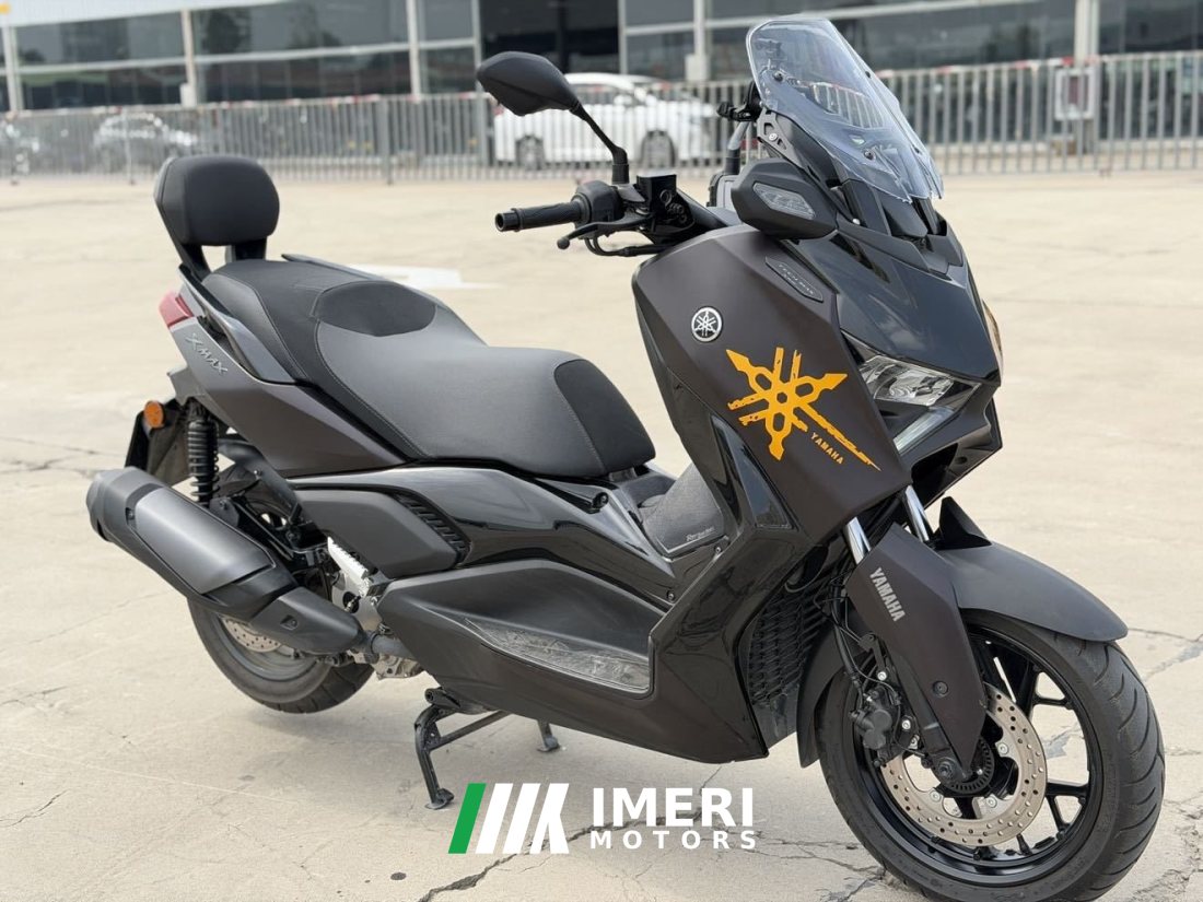 Yamaha XMAX 300 cc - мотоцикл из Китая