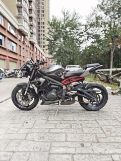 Triumph Street Triple 765 - фото 3
