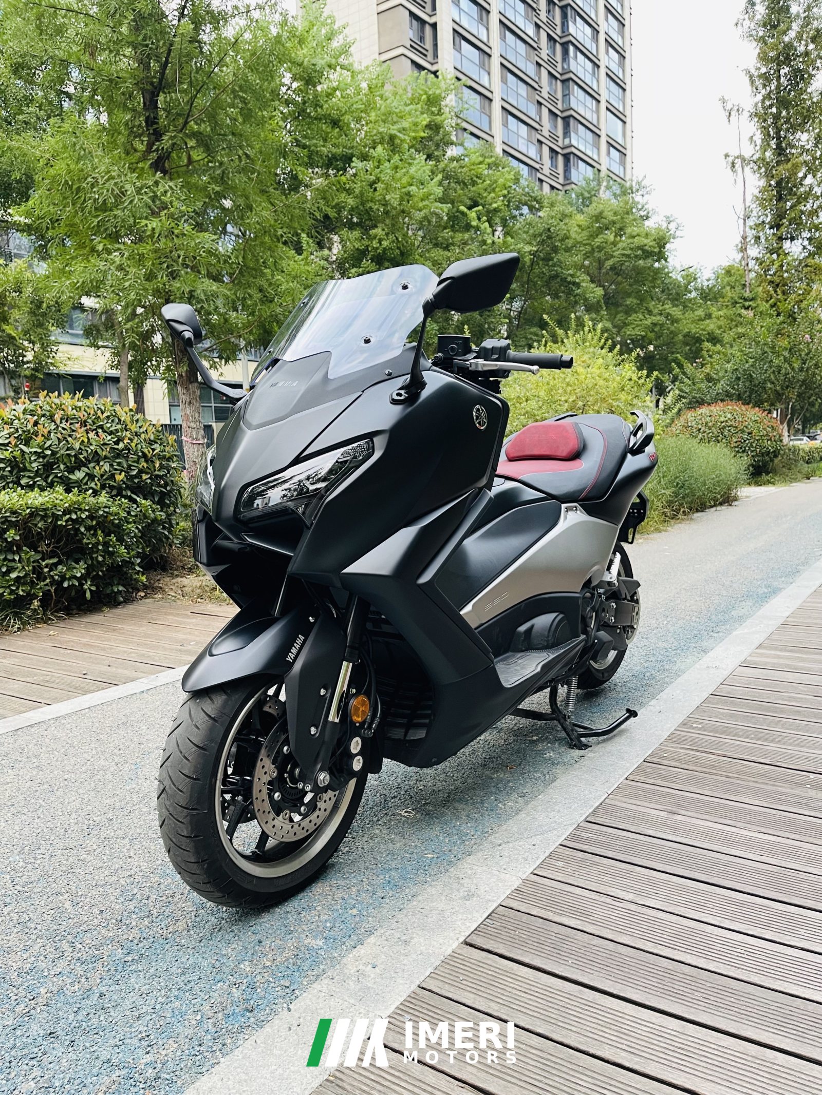 2026 Yamaha TMAX 560 cc