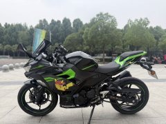 Kawasaki Ninja 400 - фото 1