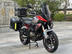 QJMOTOR Snapdragon 600 560 cc - фото 1