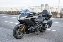Honda Gold Wing GL1800 - фото 1