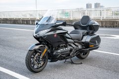Honda Gold Wing GL1800 - фото 1