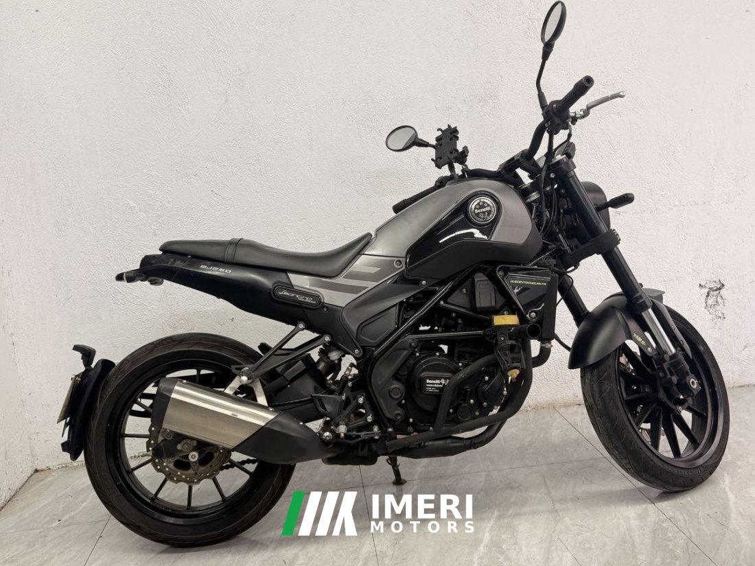 Benelli Leoncino 250 - мотоцикл из Китая