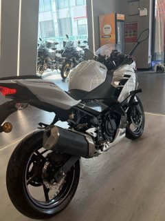 Kawasaki Ninja 400 - фото 3