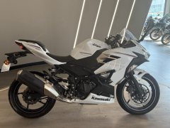Kawasaki Ninja 400 - фото 6