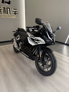 Honda CBR400R - фото 1