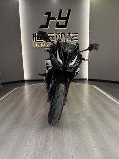 Honda CBR400R - фото 2