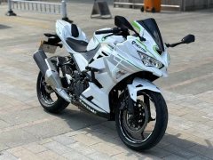 Kawasaki Ninja 400 - фото 1