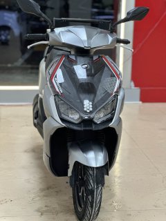 QJMOTOR 150RS - фото 2