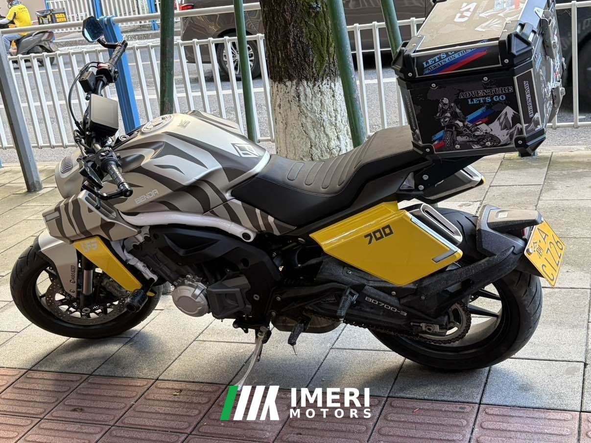 2022 Benda LFS700