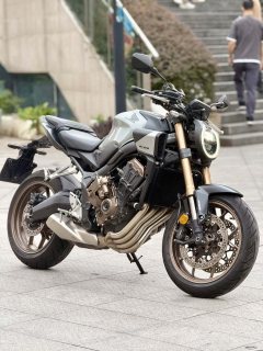 Honda CB650R - фото 1