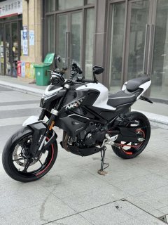 CFMOTO 450NK - фото 7