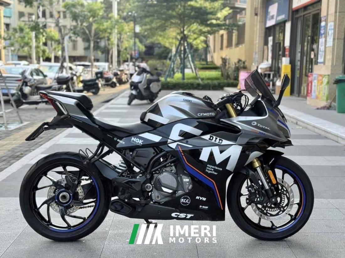 CFMOTO 250SR - мотоцикл из Китая