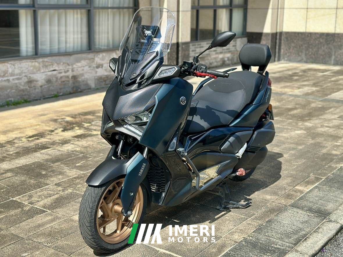 2024 Yamaha XMAX 300 cc