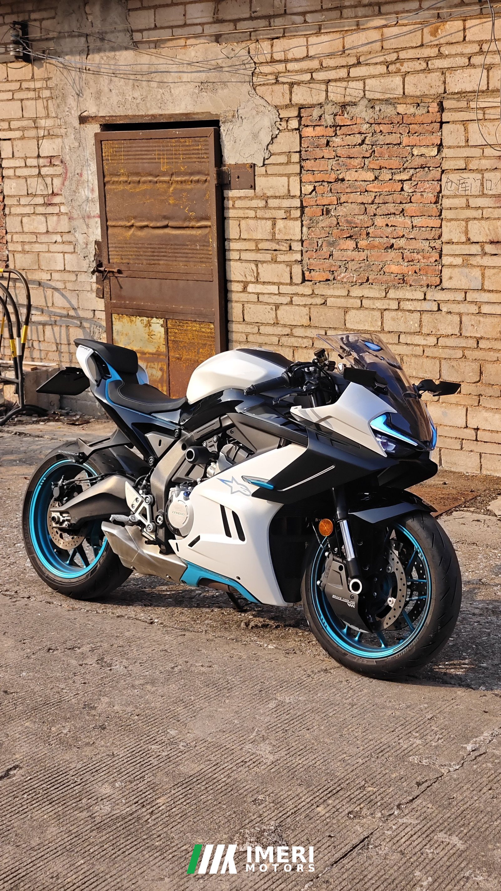 2024 CFMOTO 675SR-R