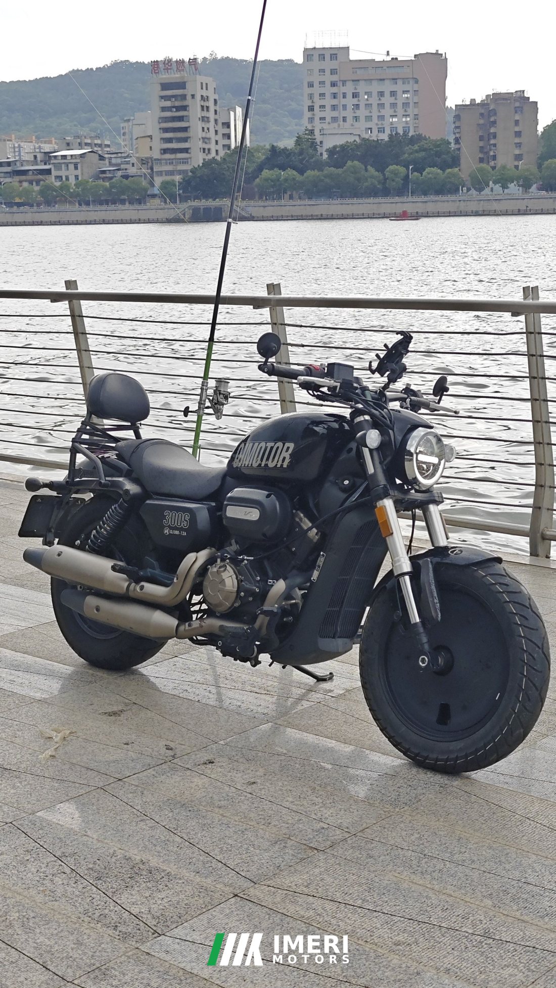 QJMOTOR Flash 300 - мотоцикл из Китая