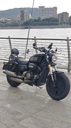 QJMOTOR Flash 300 - фото 1