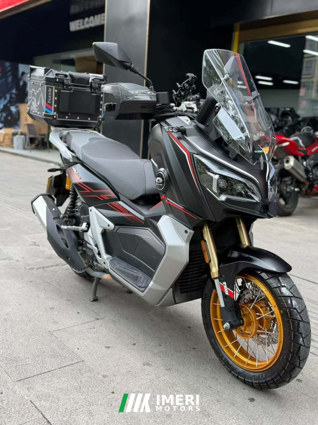 QJMOTOR Hong 250 ADV - мотоцикл из Китая