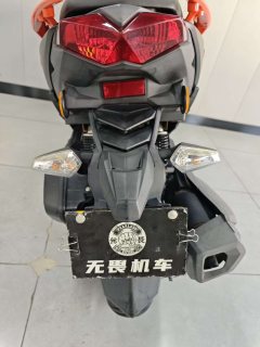 QJMOTOR MT 150 - фото 9