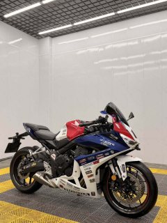 Honda CBR650R - фото 1