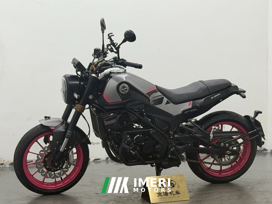 Benelli Leoncino 250 - мотоцикл из Китая