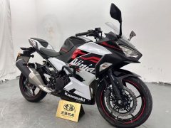 Kawasaki Ninja 400 - фото 8