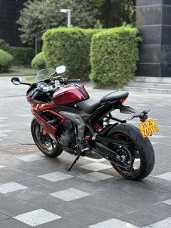 Triumph Daytona 660 - фото 3